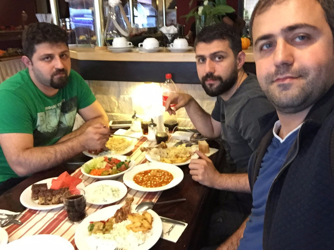 蒙蒂阿尔酒店主图