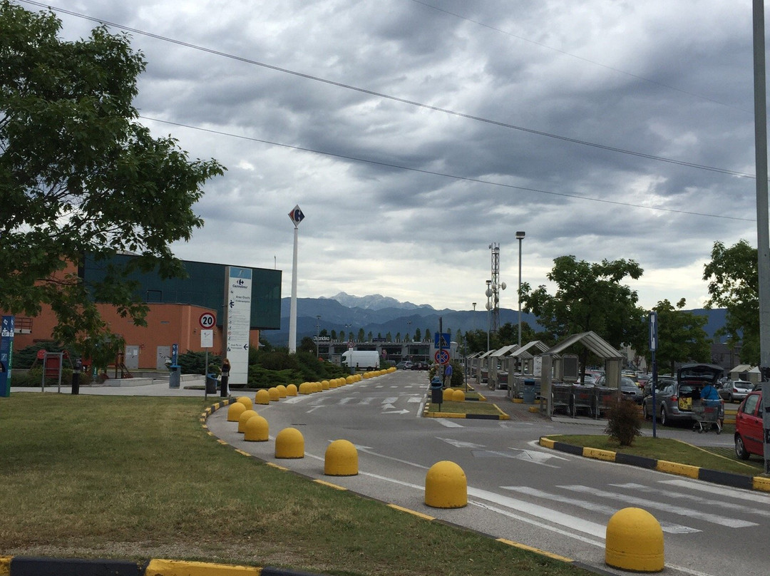 Centro Commerciale Friuli-Tavagnacco必去景点