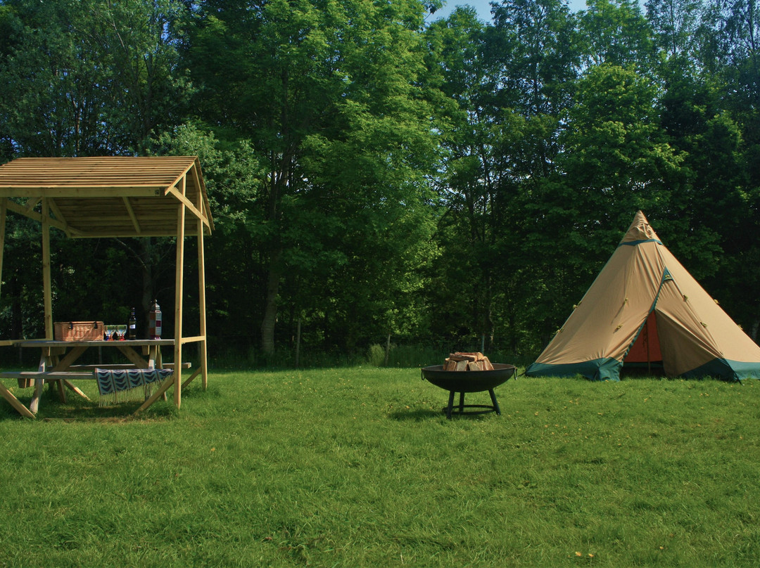 Tyn Cornel Camping