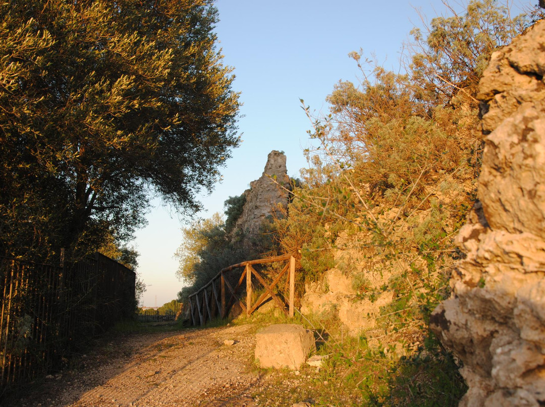 Area Archeologica del Castellaccio-Lentini必去景点