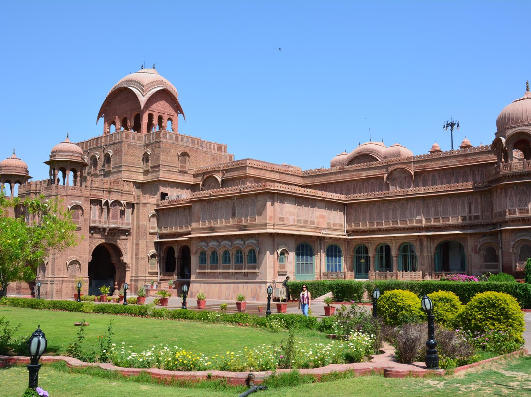 Lalgarh Palace and Museum景点图片