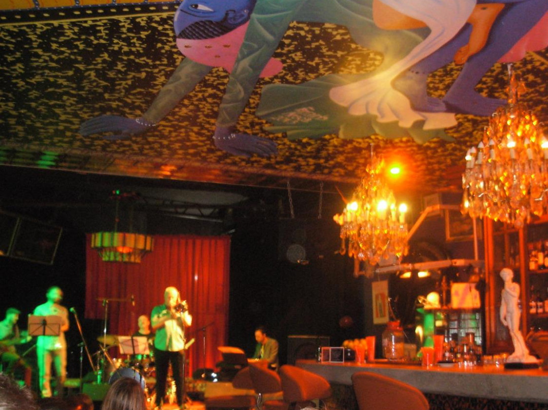 Lazybones Lounge Restaurant & Bar-马里克维尔必去景点