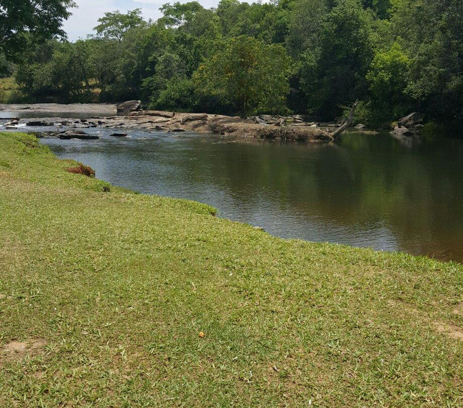 Alexania旅游景点-Cachoeira Monjolinho