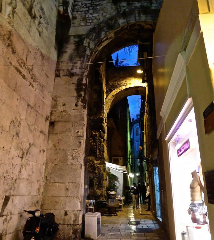 Kresimirova Street / Decumanus景点图片