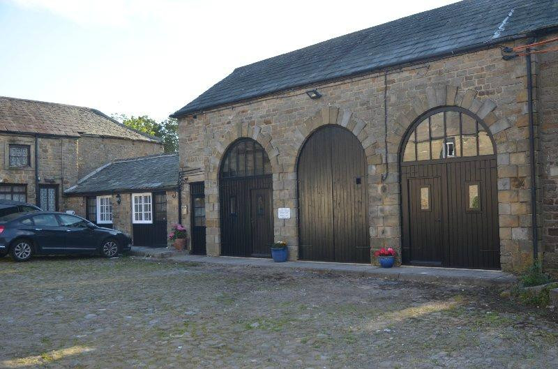 The Ancient Unicorn Hotel主图