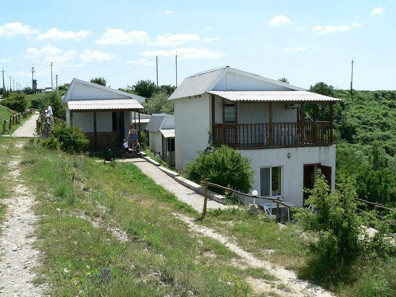 Fishing Village Chyornyye Kamni-Kholmovka必去景点