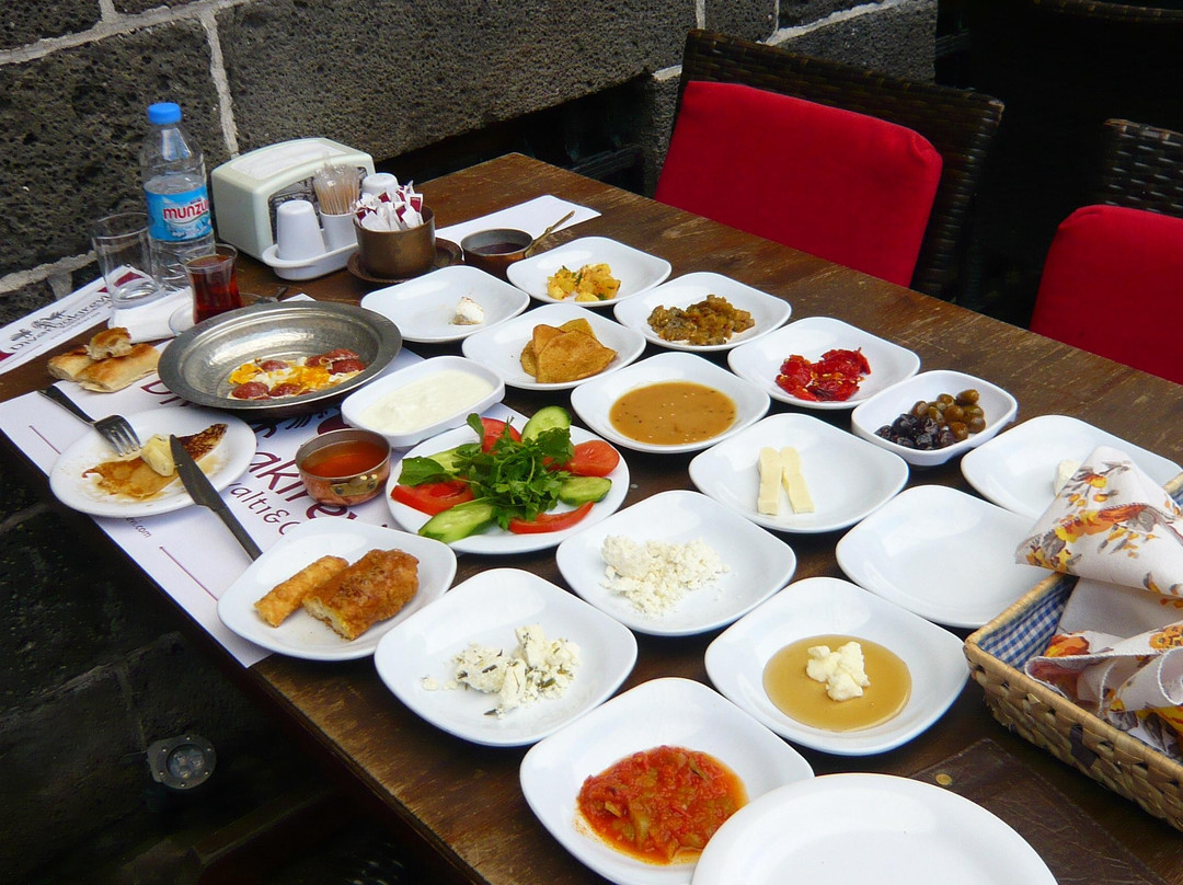 Diyarbakirevi Kahvalti Ve Cafe