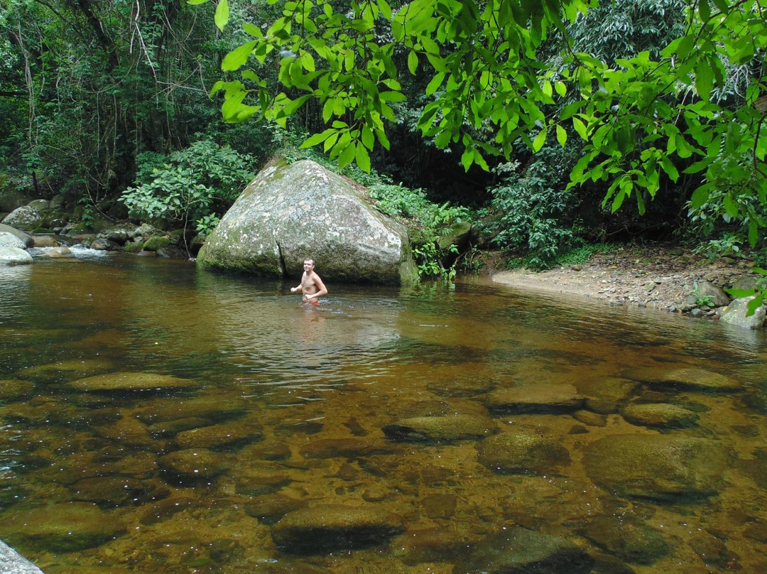 Poco das Andorinhas Waterfall景点图片