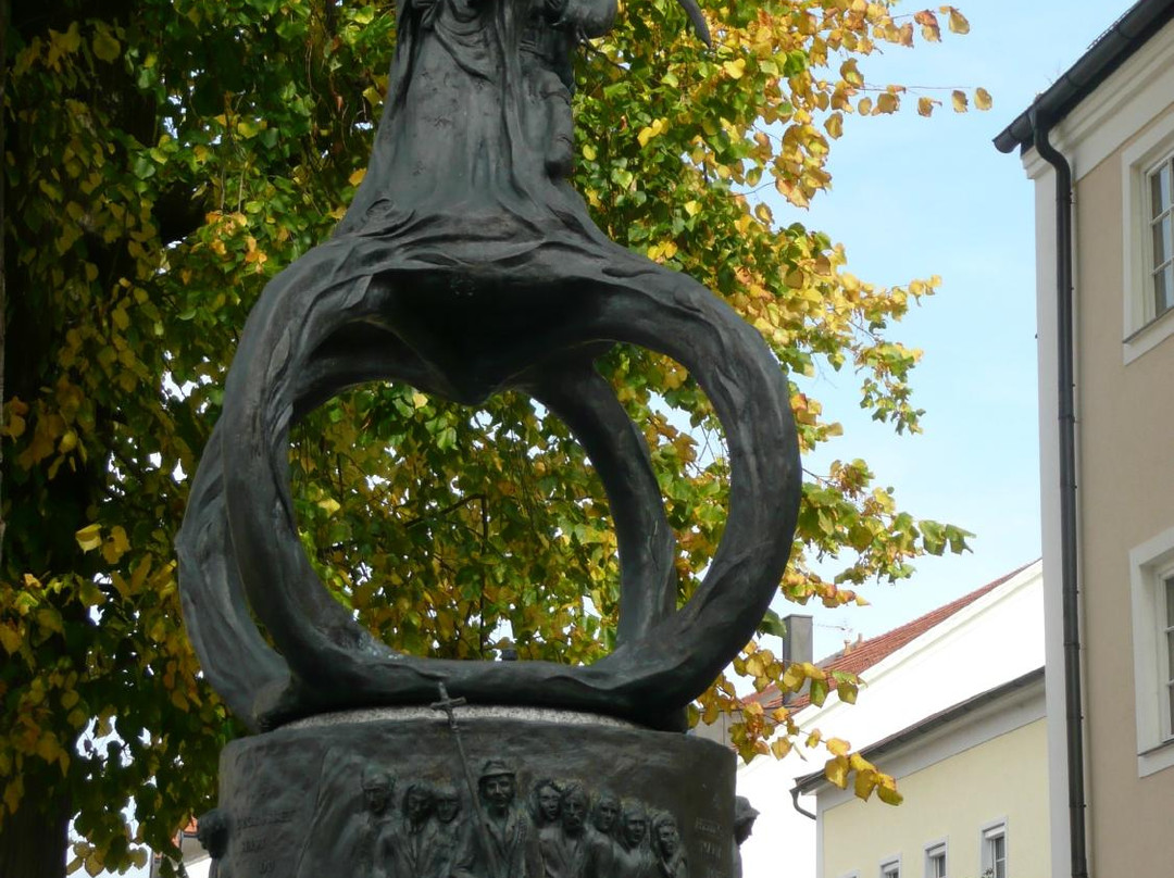 Wallfahrtsmuseum-Neukirchen beim Heiligen Blut必去景点