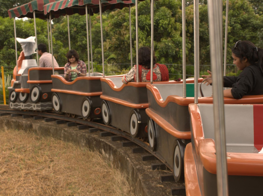 Deul Park Eco Resort主图