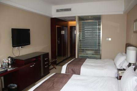 峰岩建国饭店主图