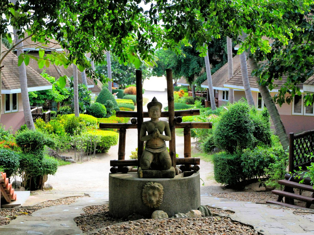 Coral Grand Divers-涛岛必去景点