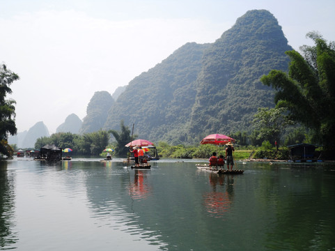 竹筏漂流-阳朔县必去景点