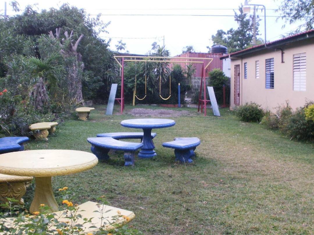 菠萝阁酒店主图