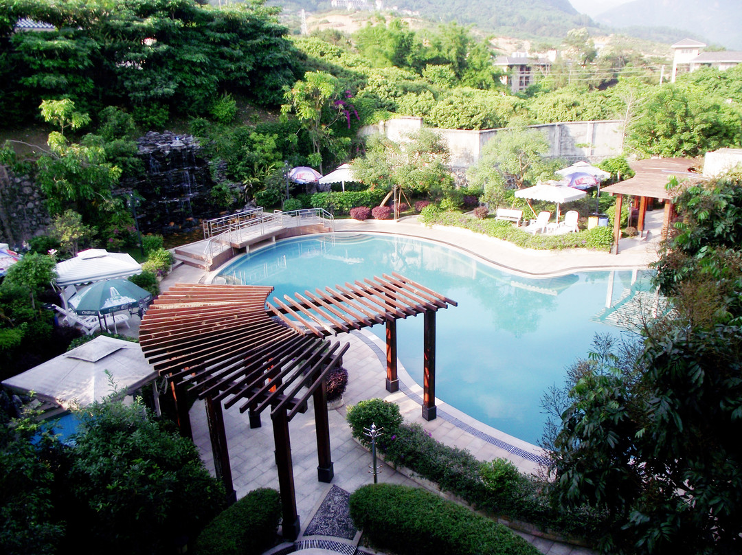 高滩温泉酒店主图