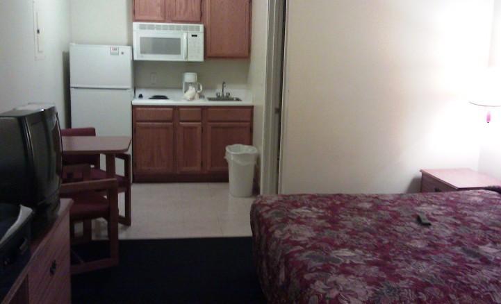 InTown Suites Extended Stay Gulfport MS-客卧