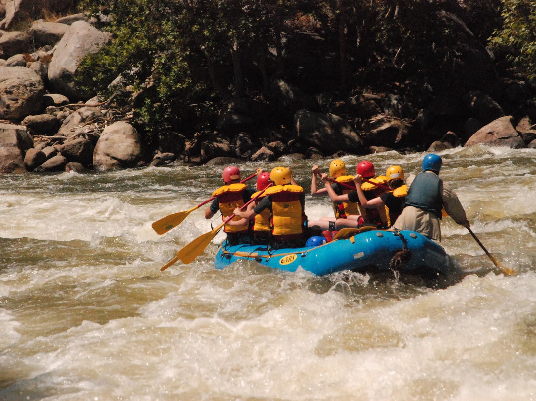Mountain & River Adventures景点图片