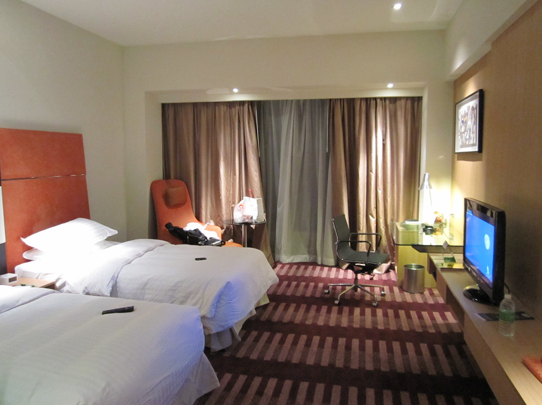 上海虹桥西郊假日酒店主图