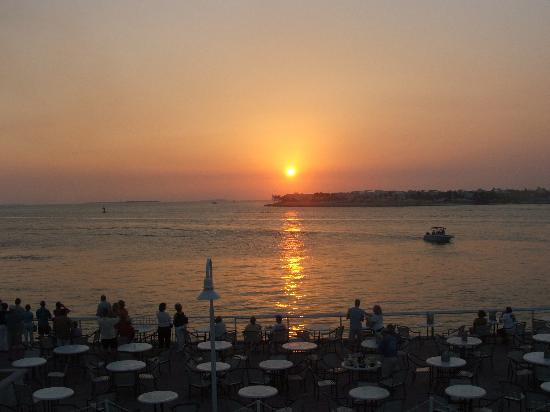 马洛里广场-基韦斯特必去景点