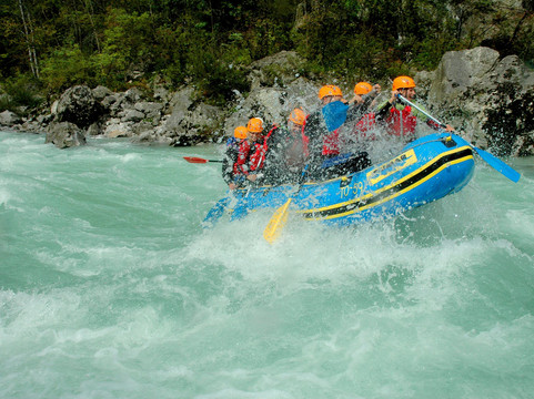 River Rafter-博韦茨必去景点