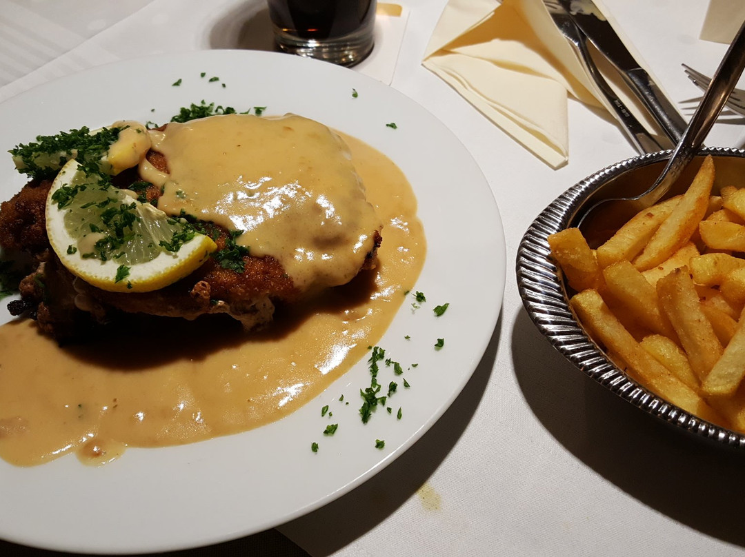 Huetschenhausen餐馆和美食-Gasthaus zum Ochsen