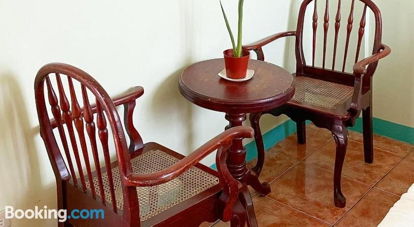 Lo Tus Garden Hotel