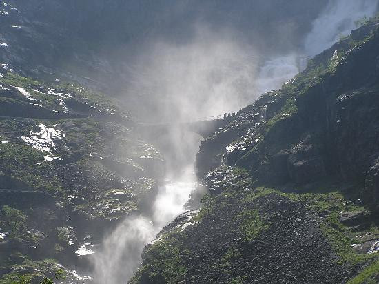 托罗尔斯第根山路（精灵之梯）-挪威西部必去景点