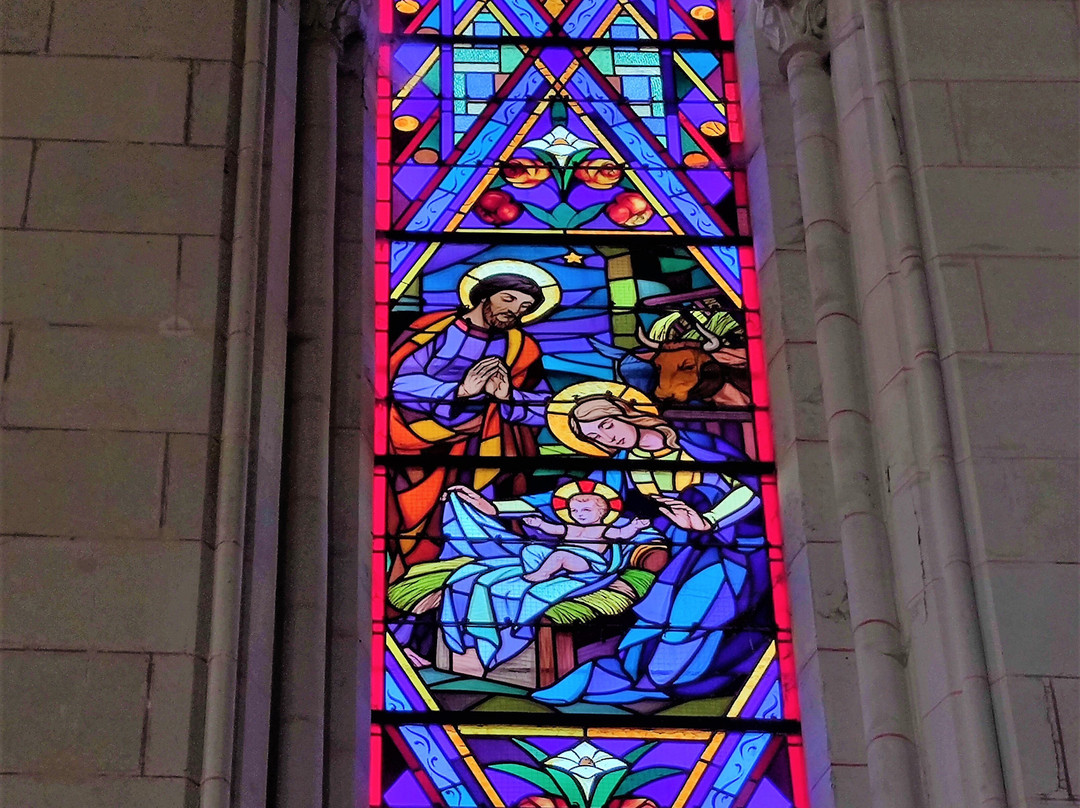 Eglise Saint Jean-Baptiste de Villedieu-Beaupreau-en-Mauges必去景点