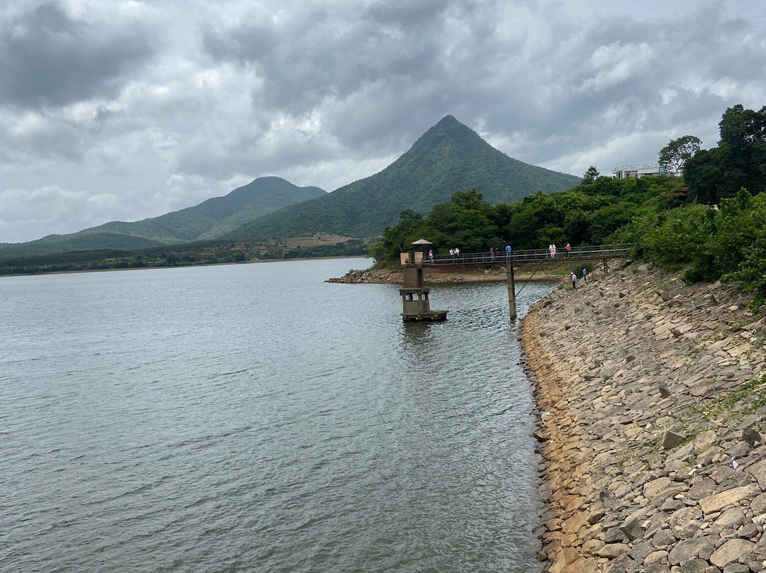 Ayyana Kere-契克马加卢必去景点