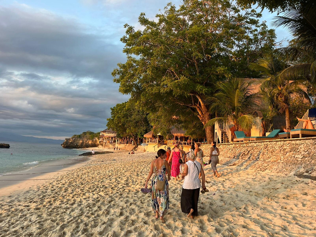 Yoga Dunia Lembongan-蓝梦岛必去景点