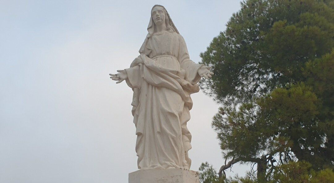 Mirador de La Virgen Blanca-Totana必去景点