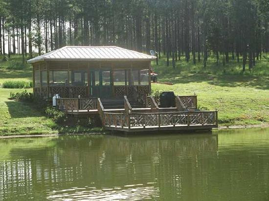 Quail Ridge Hunting Preserve景点图片