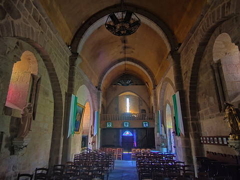 Église Saint Just à Saint-Just-le-Martel