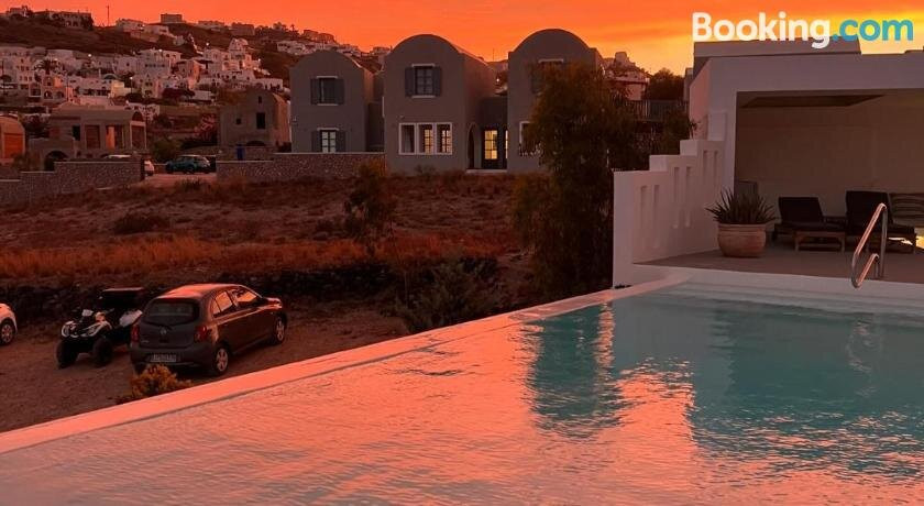 Acrothea Suites and Villas主图