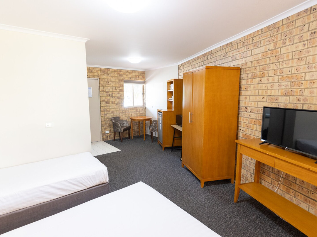 Sundowner Hotel Motel主图