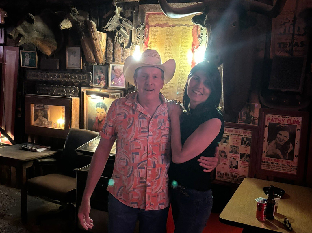 Arkey Blue's Silver Dollar Bar-Bandera必去景点