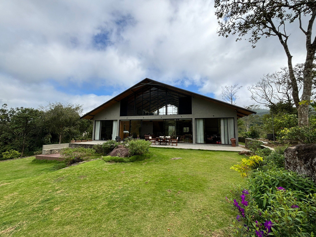 Rosewood Manor主图