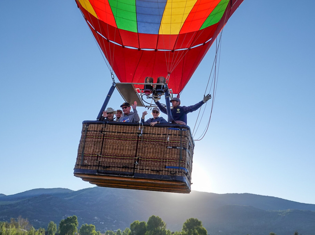 Wild West Balloon Adventures-斯廷博特斯普林斯必去景点