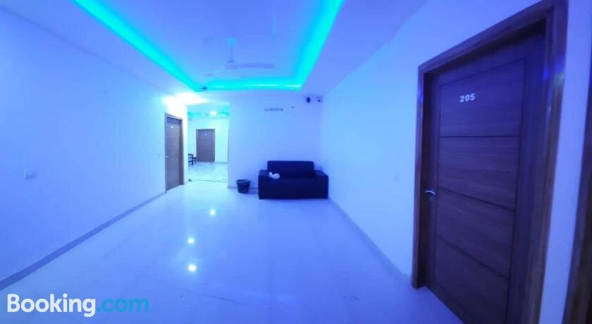 OYO 820574 The Highclass Hotel