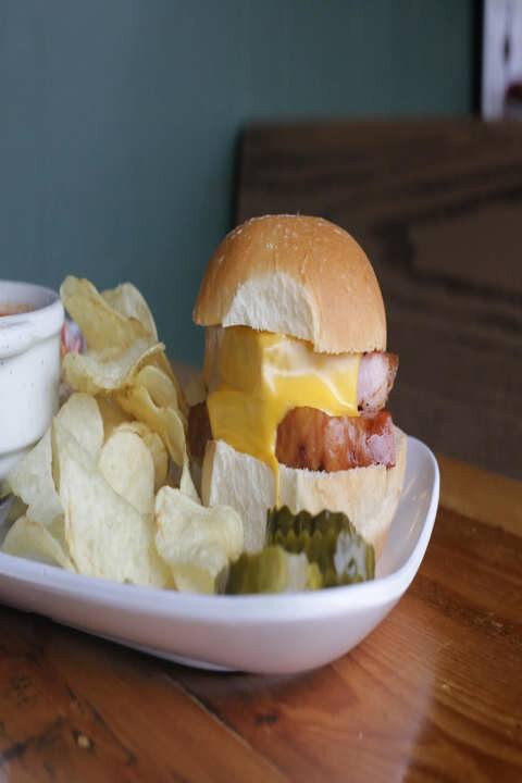 Chebanse餐馆和美食-Ryans Pier