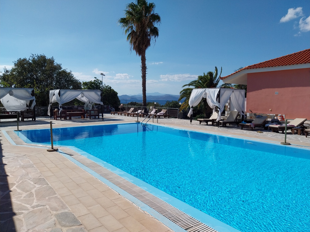 Saint George Hotel & Rooms主图