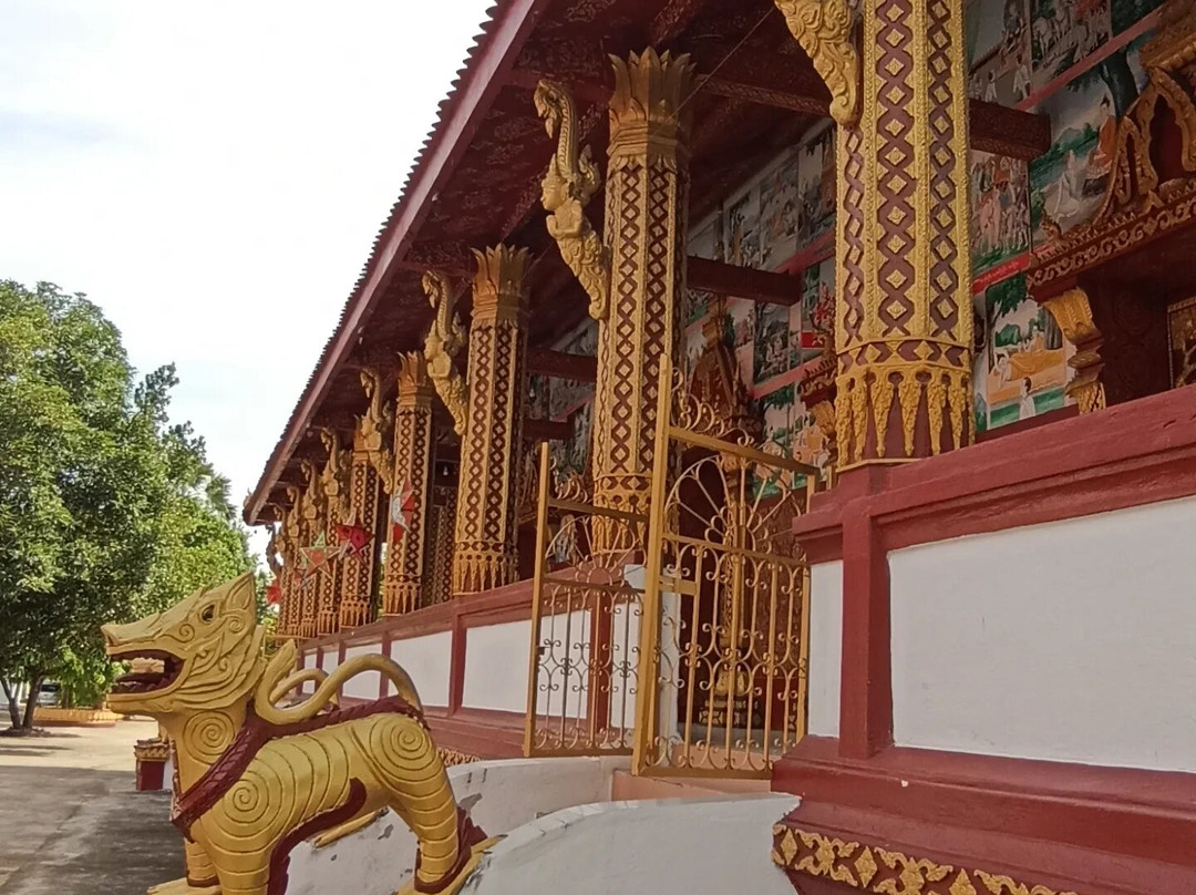 Wat Manorom景点图片