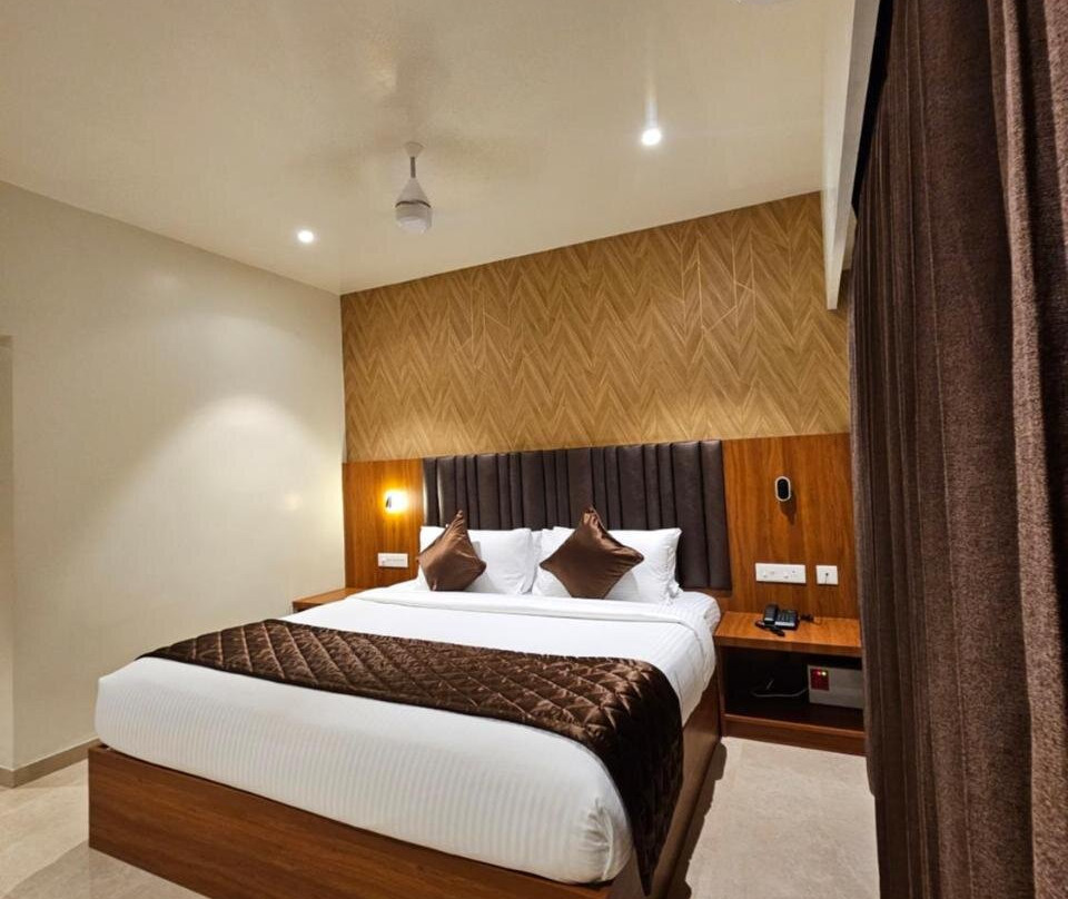 Hotel PL Grand