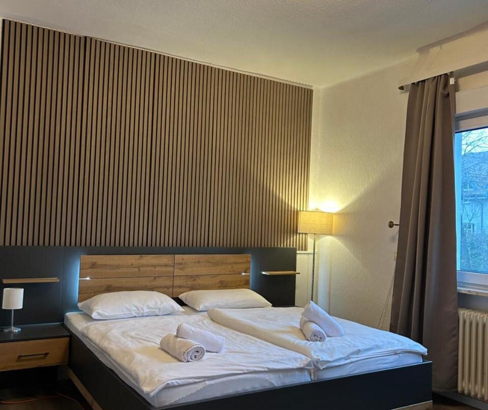 Riverside Airport Hotel