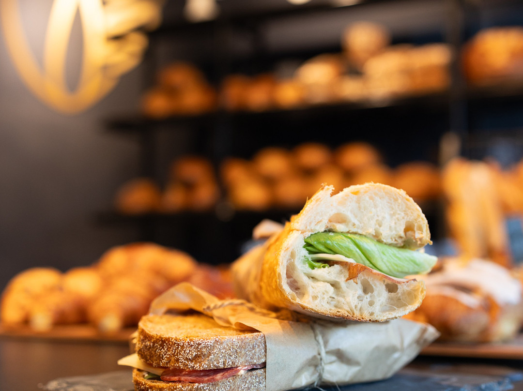 Pietka - Artisan Bakery And Brekfast
