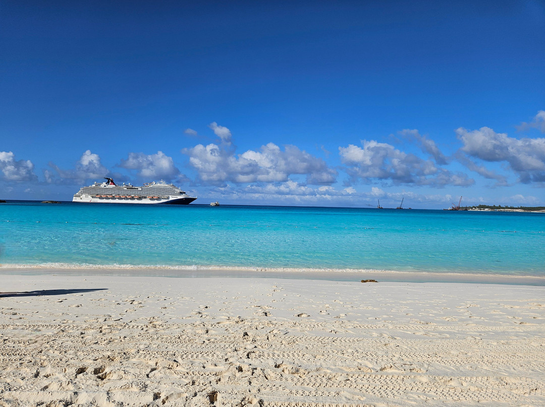 Half Moon Beach-Little San Salvador Island (Half Moon Cay)必去景点