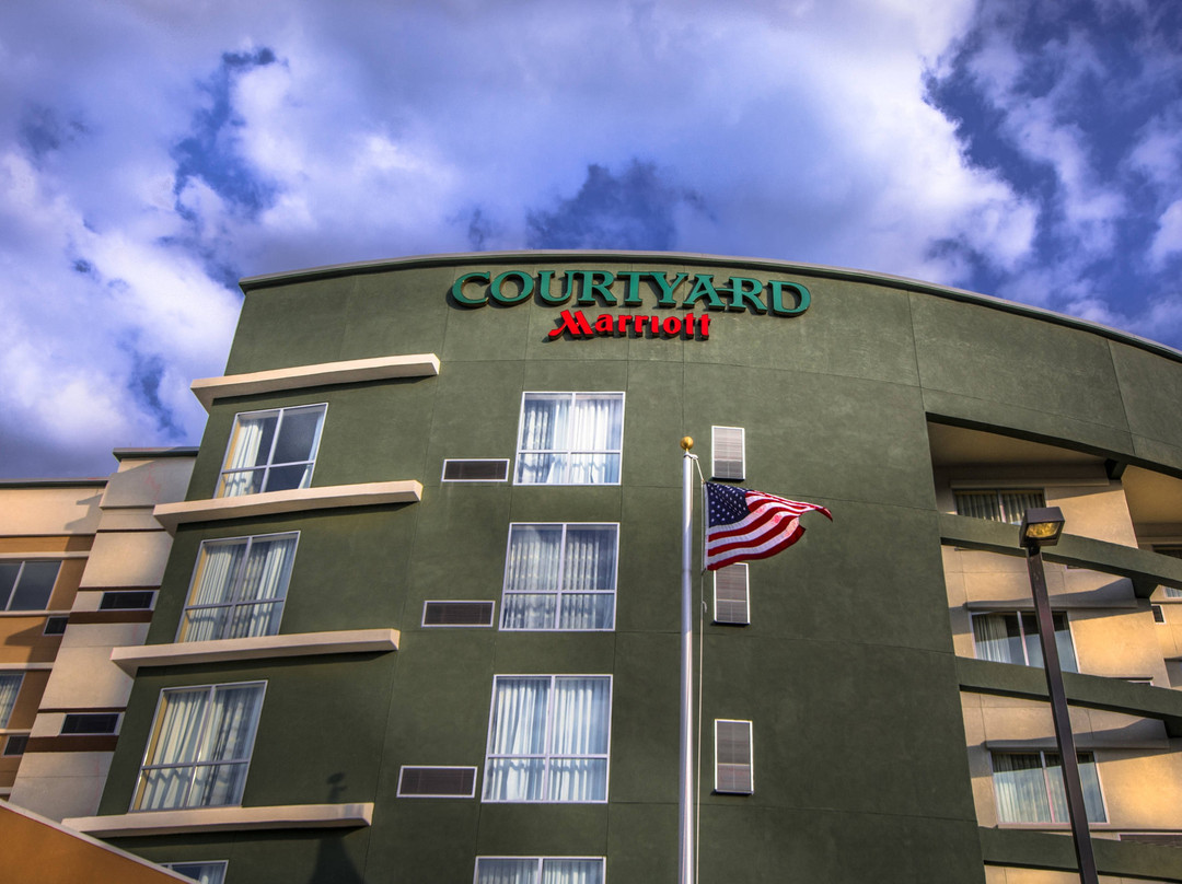 Courtyard Charleston Downtown/Civic Center主图