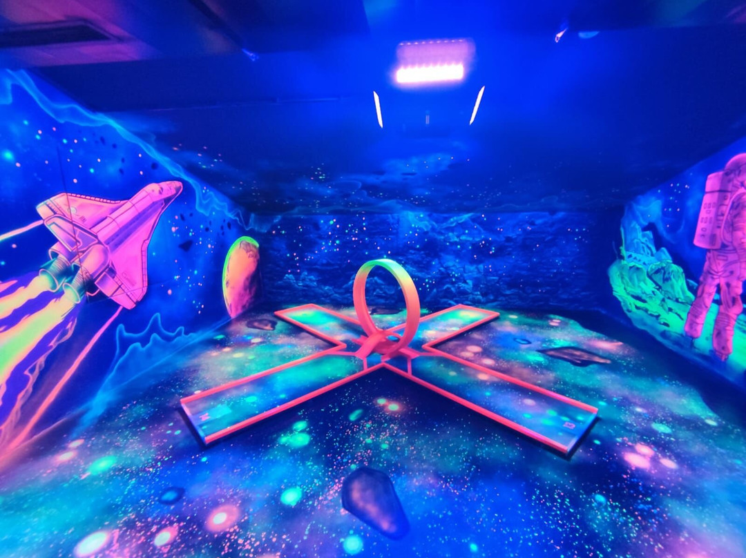 3d Black Light Minigolf Ferleiten-Fusch必去景点
