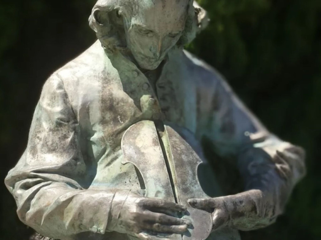 Monumento A Gasparo Da Salò景点图片