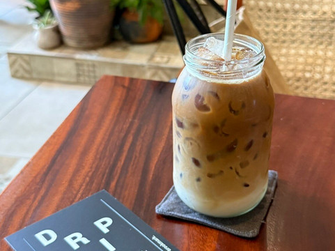 Selapak Coffee and Eatery 